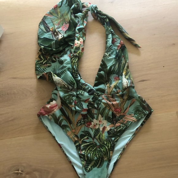 Patbo tropical ruffle one piece swimsuit - Picture 2 of 8